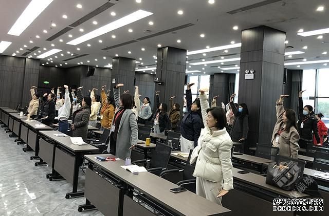 正在上傳...